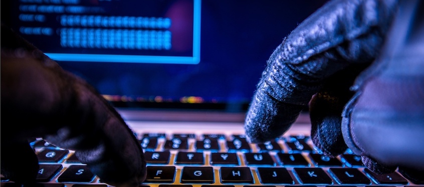 Hacker Exploiting Apache Struts Vulnerability